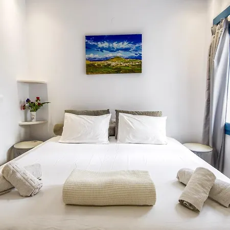 לינה וארוחת בוקר Porto Di 4*