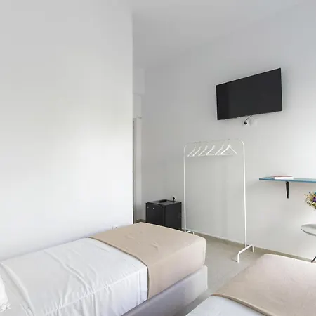 לינה וארוחת בוקר Porto Di 4*