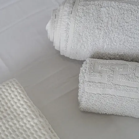 Porto Di לינה וארוחת בוקר פארוס