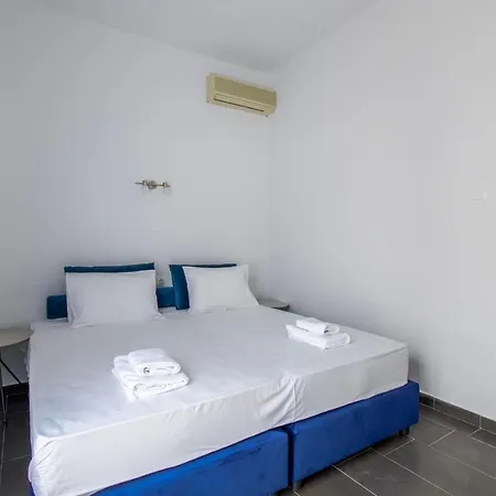 Porto Di 4* Parikia (Paros)